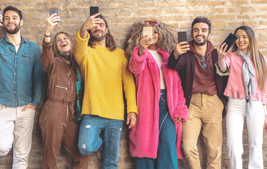 铸造心灵“留白空间”，燕京V10快闪店空降南宁！